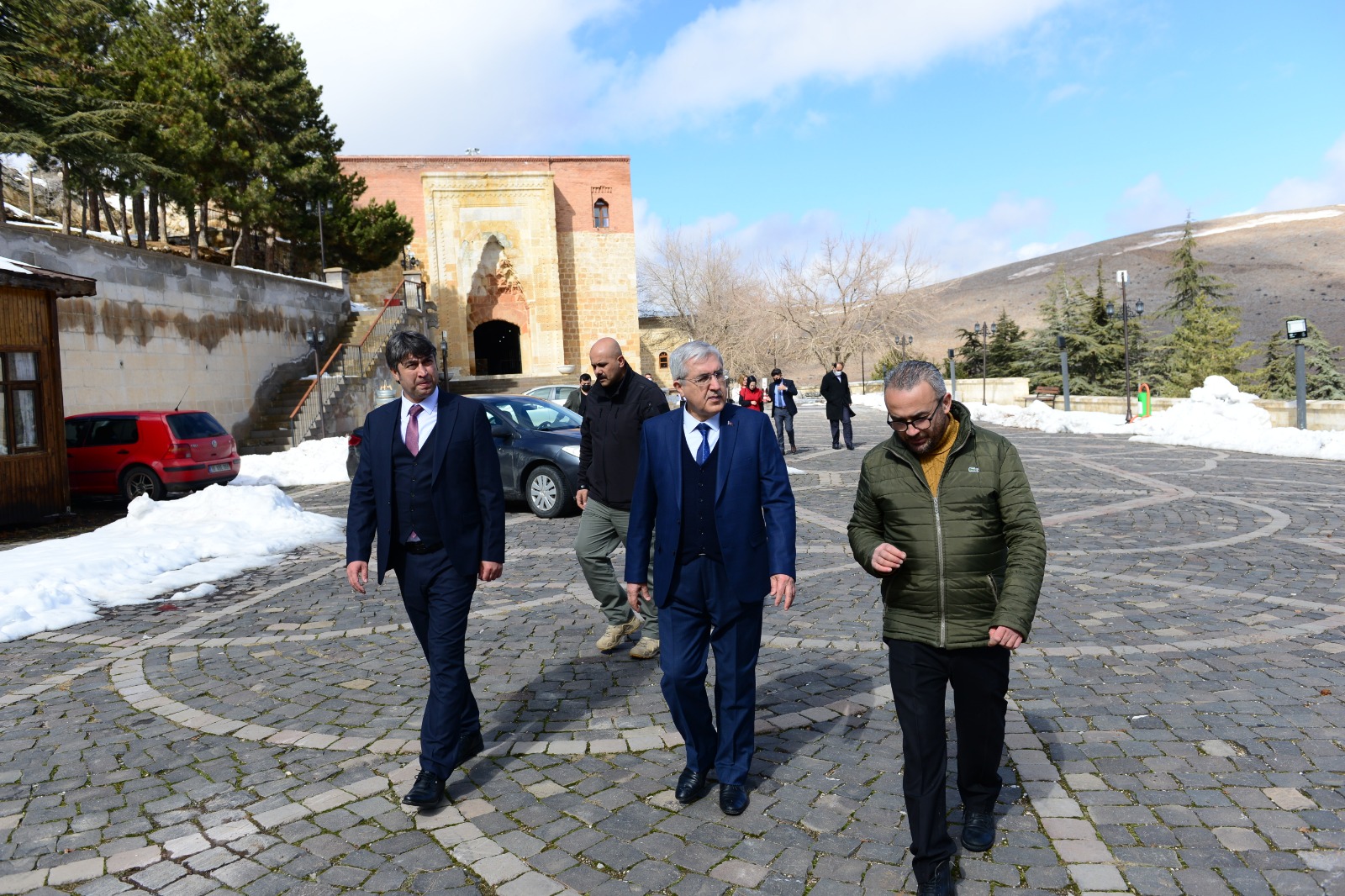 İçerikle ilgili görsel 3